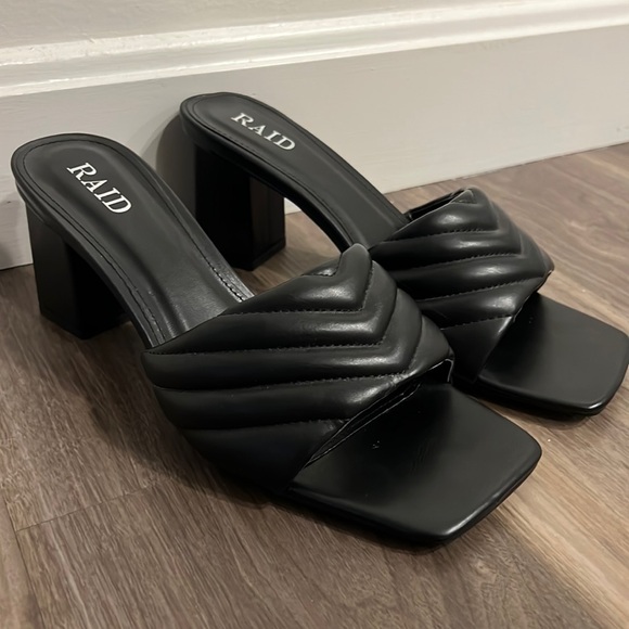 ASOS square toe black padded heeled sandals - Picture 2 of 9